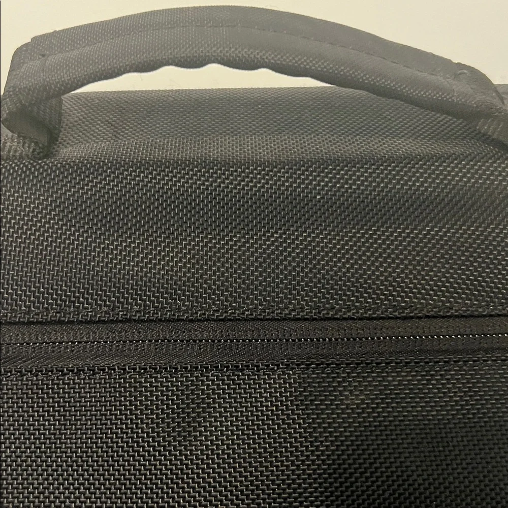 Targus Laptop bag.